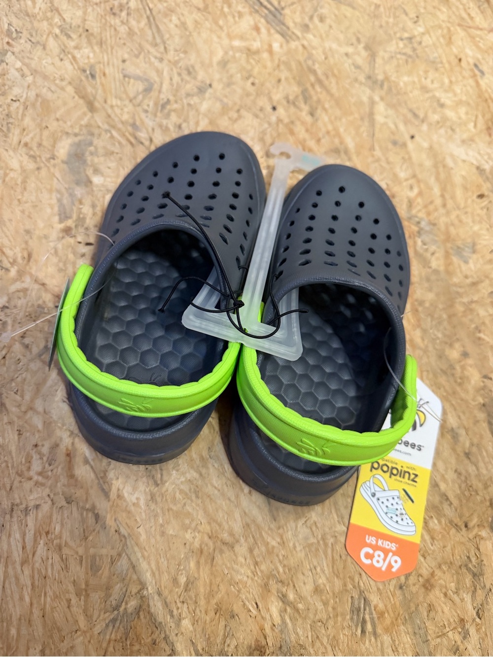 Joybees toddler boy 8/9 Gray and Neon Green Clog Sandals